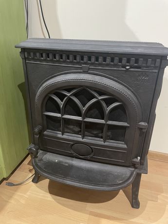 Jotul F3 kominek koza