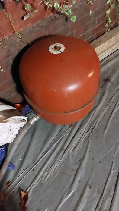 Zbiornik podciśnieniowy mebrama