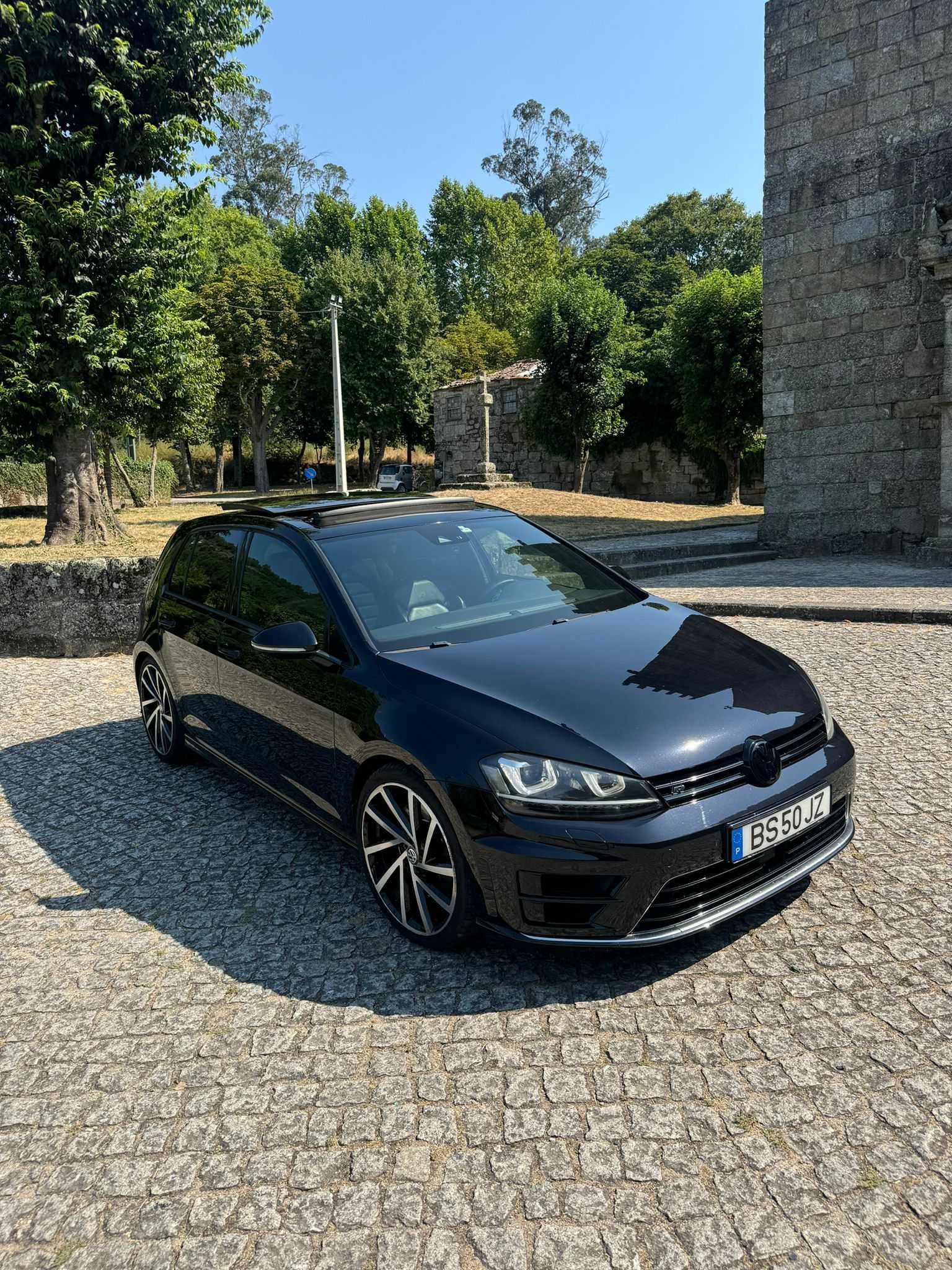 Volkswagen Golf VII R