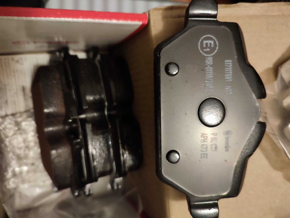 Jogo novo de pastilhas para travão de disco BREMBO P06037