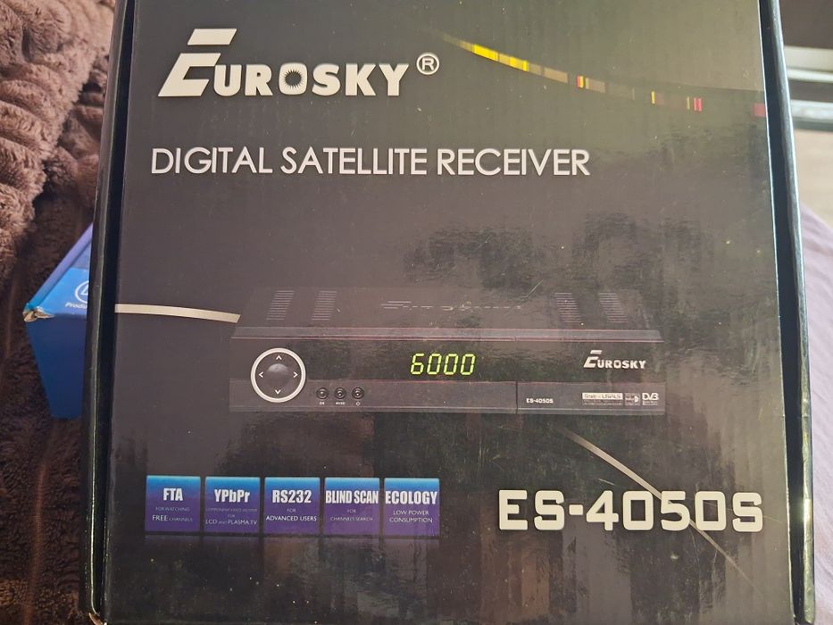 Супутниковий тюнер Evrosky ЕS-4050S