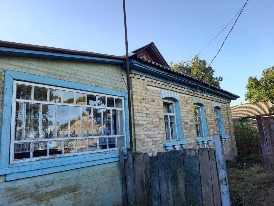 ПРОДАЖ кірпічного будинку і 30 соток в с Ясногородка, 40 км від Києва