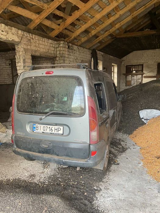 Продам Рено Кенго 2000г/в 1,4 газ-бенз.на ходу 1050 $