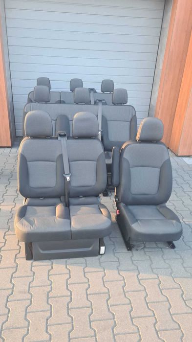 Fotele oraz wnętrze - Renault Trafic 2021, przebieg 5.000km.