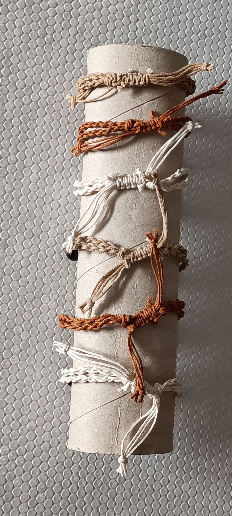 Pulseiras com pedras naturais