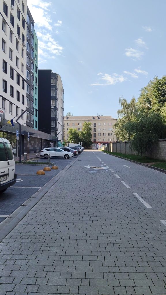 Продам 2 х кімнатну квартиру
