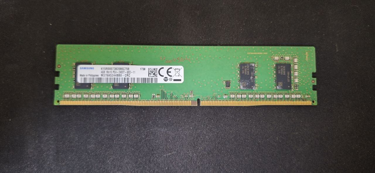 Оперативна пам'ять Samsung DDR4 4gb