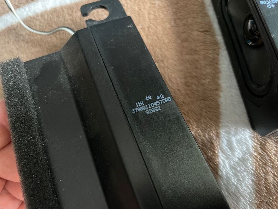 głośniki z demontażu, 2szt,  11W, 4ohm z kabelkami, sprawne