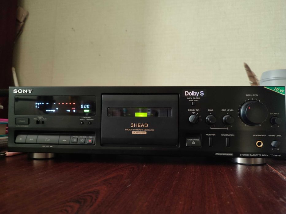 Кассетник Sony TC-K611S