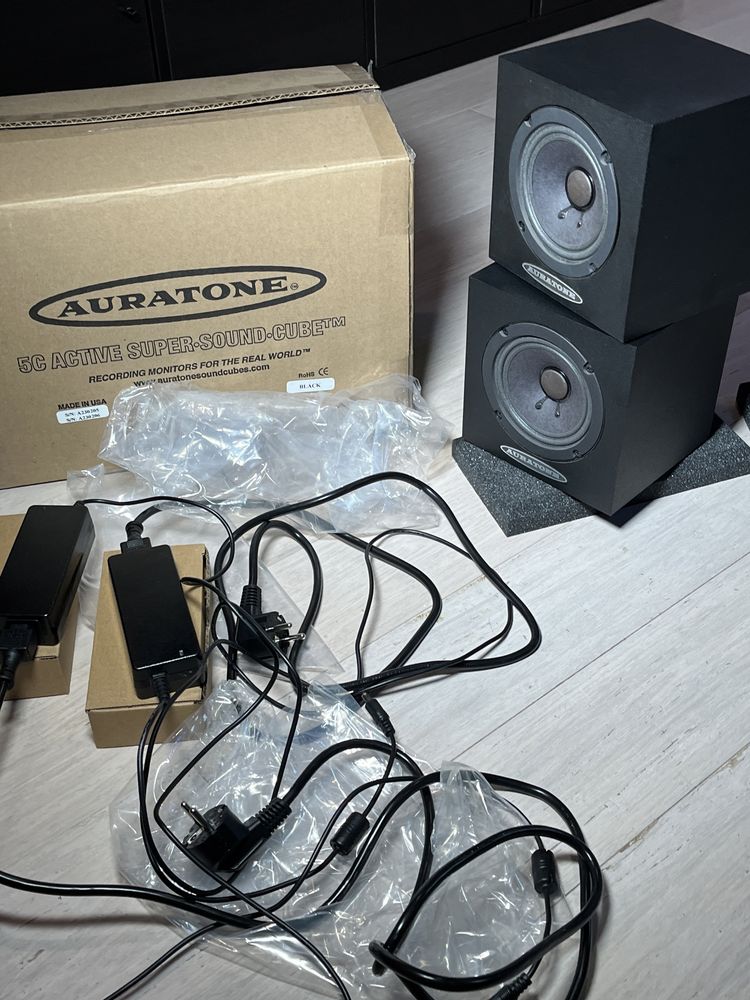 Auratone 5C Active Sound Cube Black (monitory stydyjne)