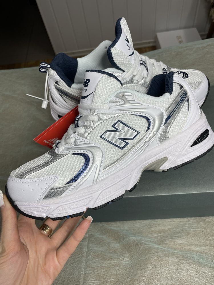 Кросівки new balance