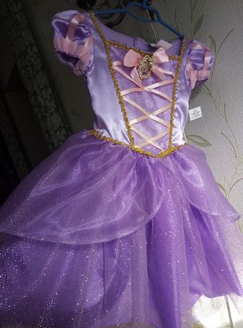 Прокат карнавального костюма-платье Рапунцель