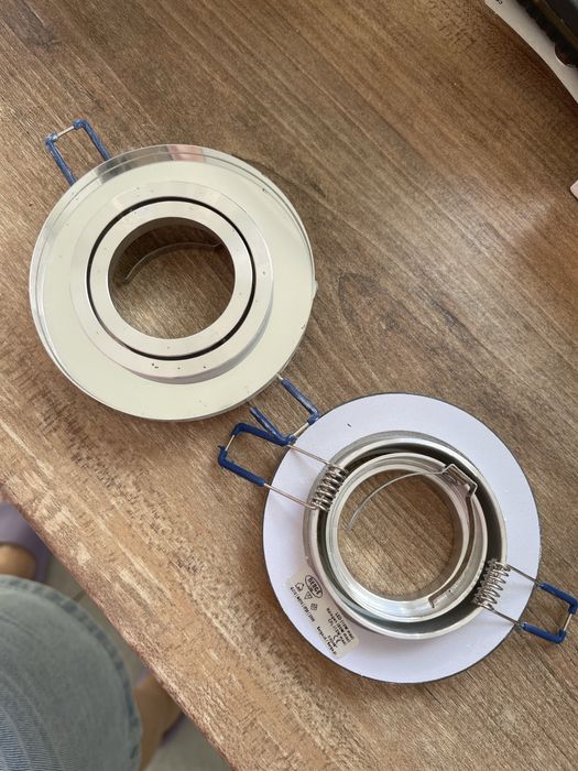 Szklane halogeny sufitowe