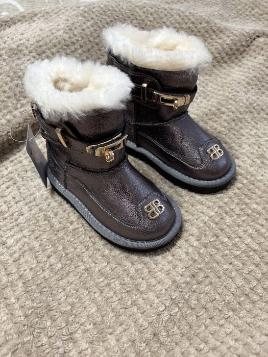 Уггі дитячі на дівчинку шкіряні зимові черевики 27 28 розмір
