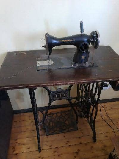 Швейная машинка,
