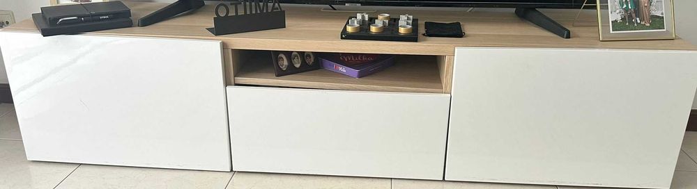 Movel TV Ikea branco e carvalho