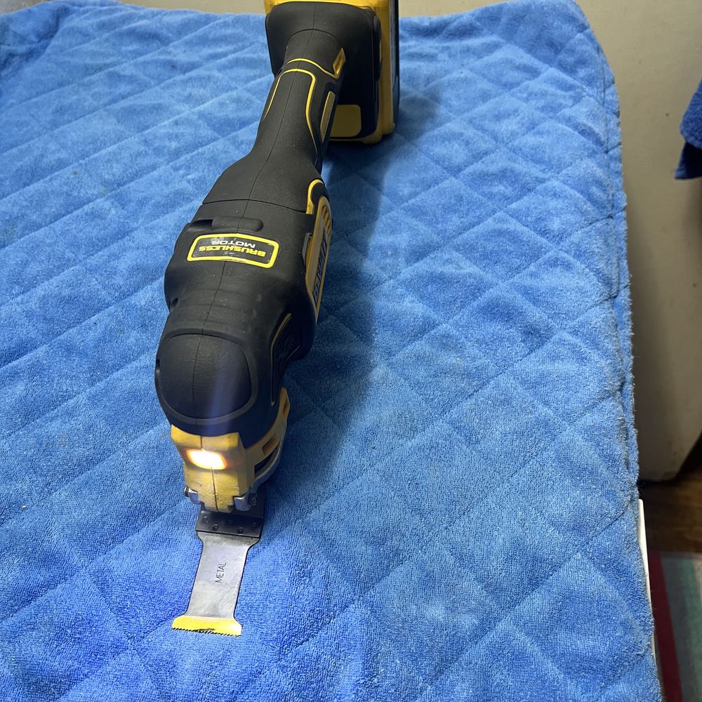 Dewalt DCS355 multitool