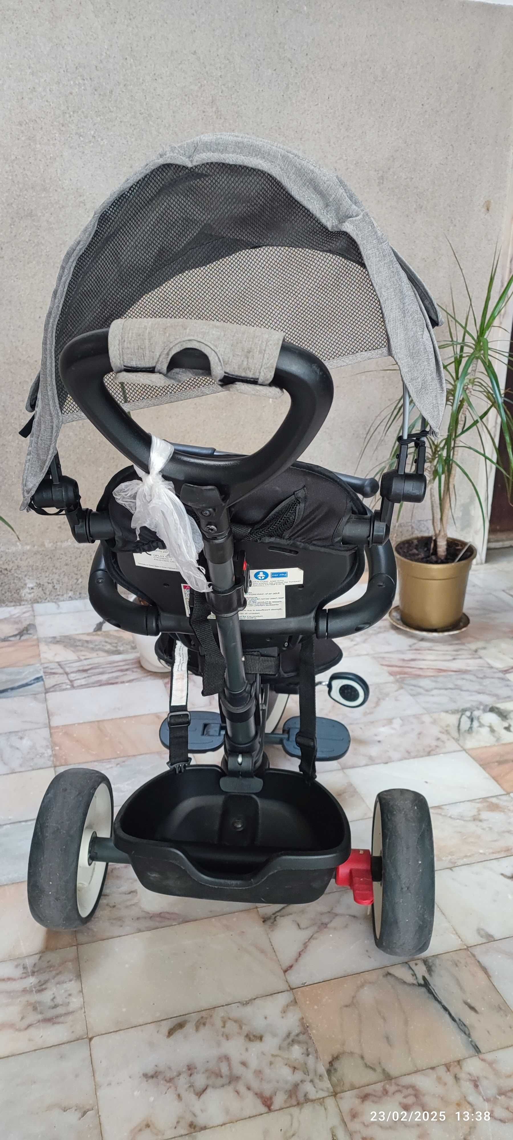 Carrinho triciclo para crianças