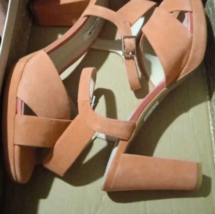 Clarks р.41 стельки-26,5см замшевые босоножки женские