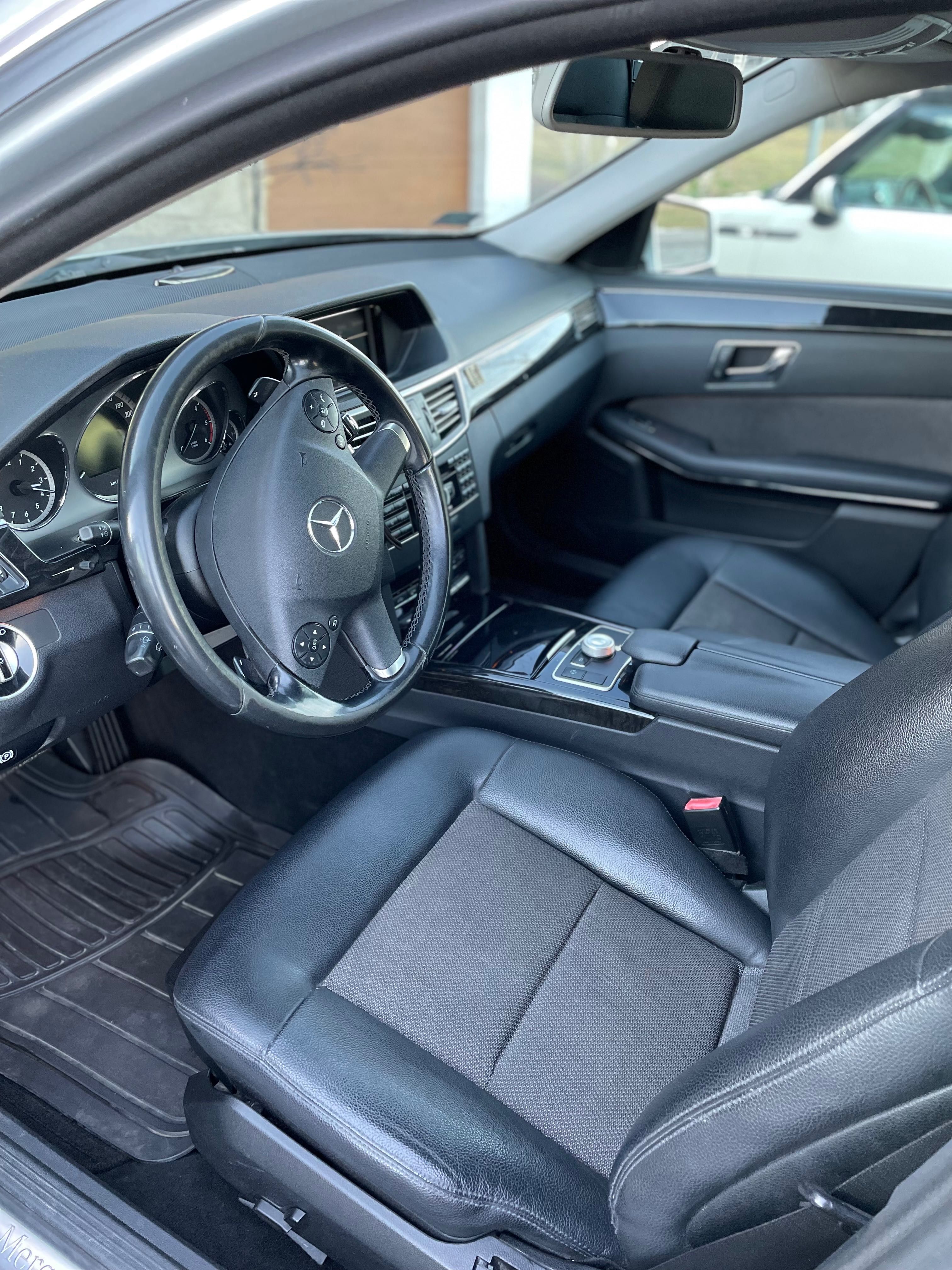 Mercedes-Benz Klasa E300 Avangarde