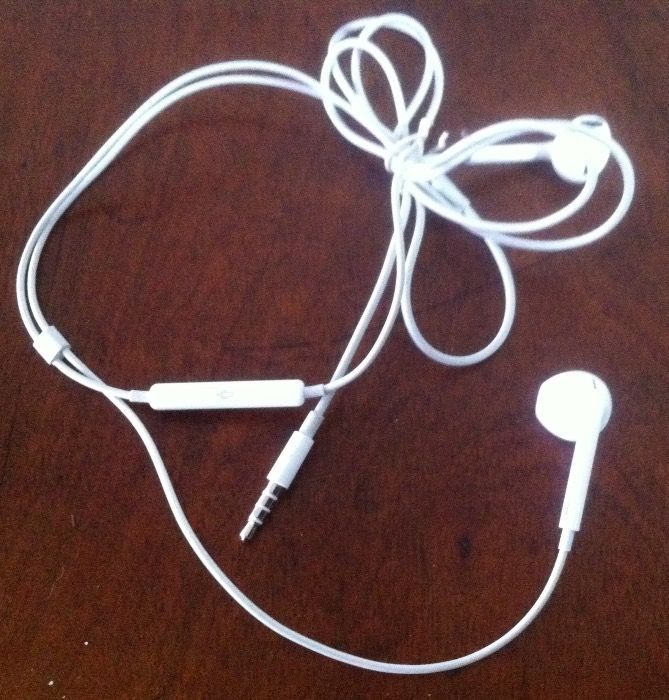 EarPods com ficha para auscultadores de 3,5 mm