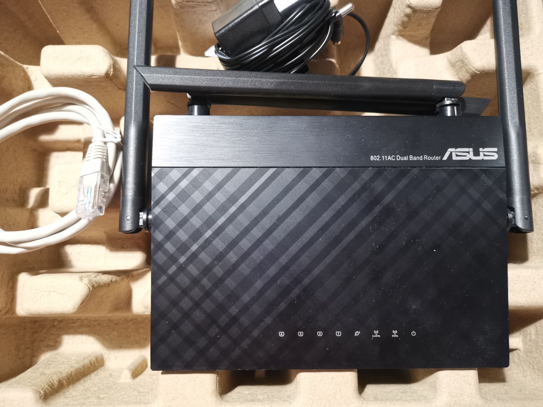 Router ASUS RT-AC750L