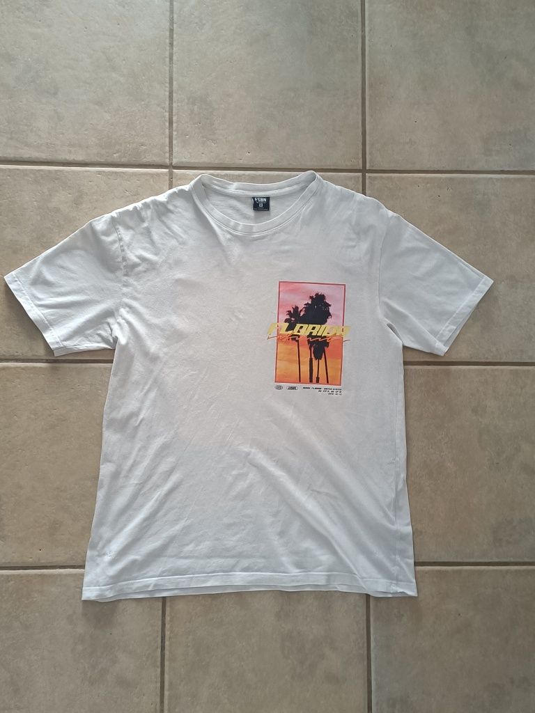 T-shirt Branca com Estampa