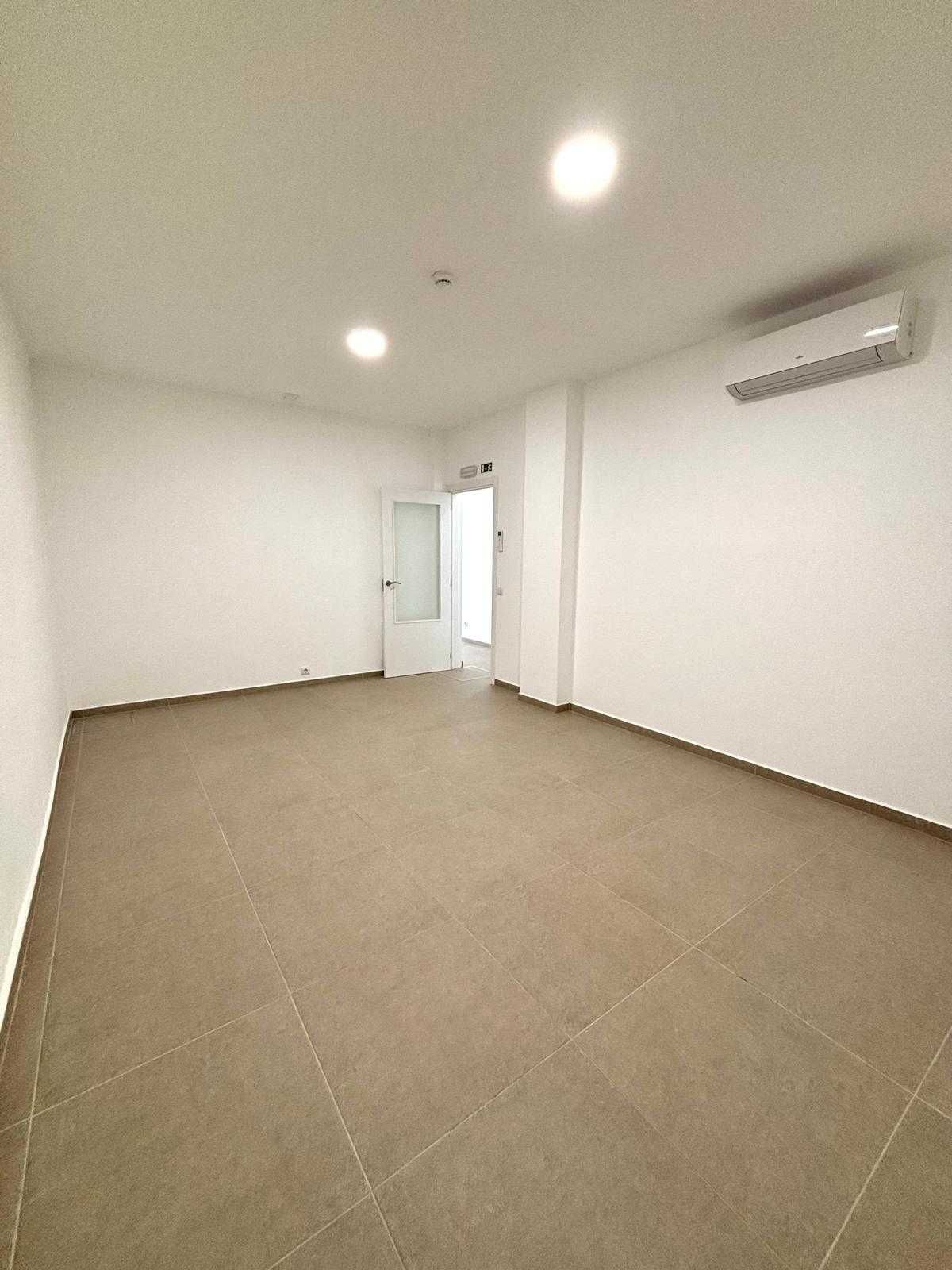 Loja com 5 Gabinetes | 188m² | Pronta a Usar – Loulé