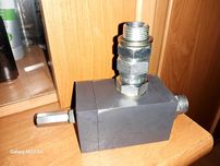Zawór podnośnika hydraulicznego