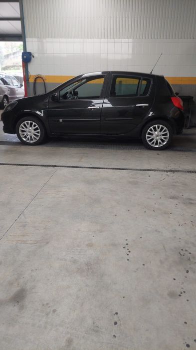 Renault clio 4 portas