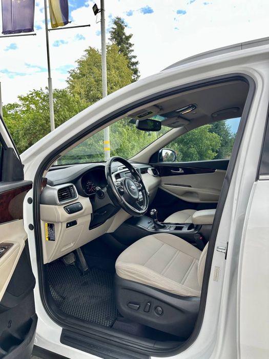 Продам власну Kia Sorento 2015