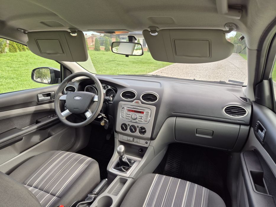 FORD FOCUS Mk2 LIFT 1.6 benzyna 101KM / 183tys km / SALON PL /