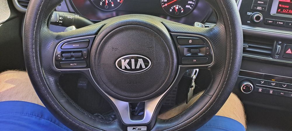 Продам kia k5 2016