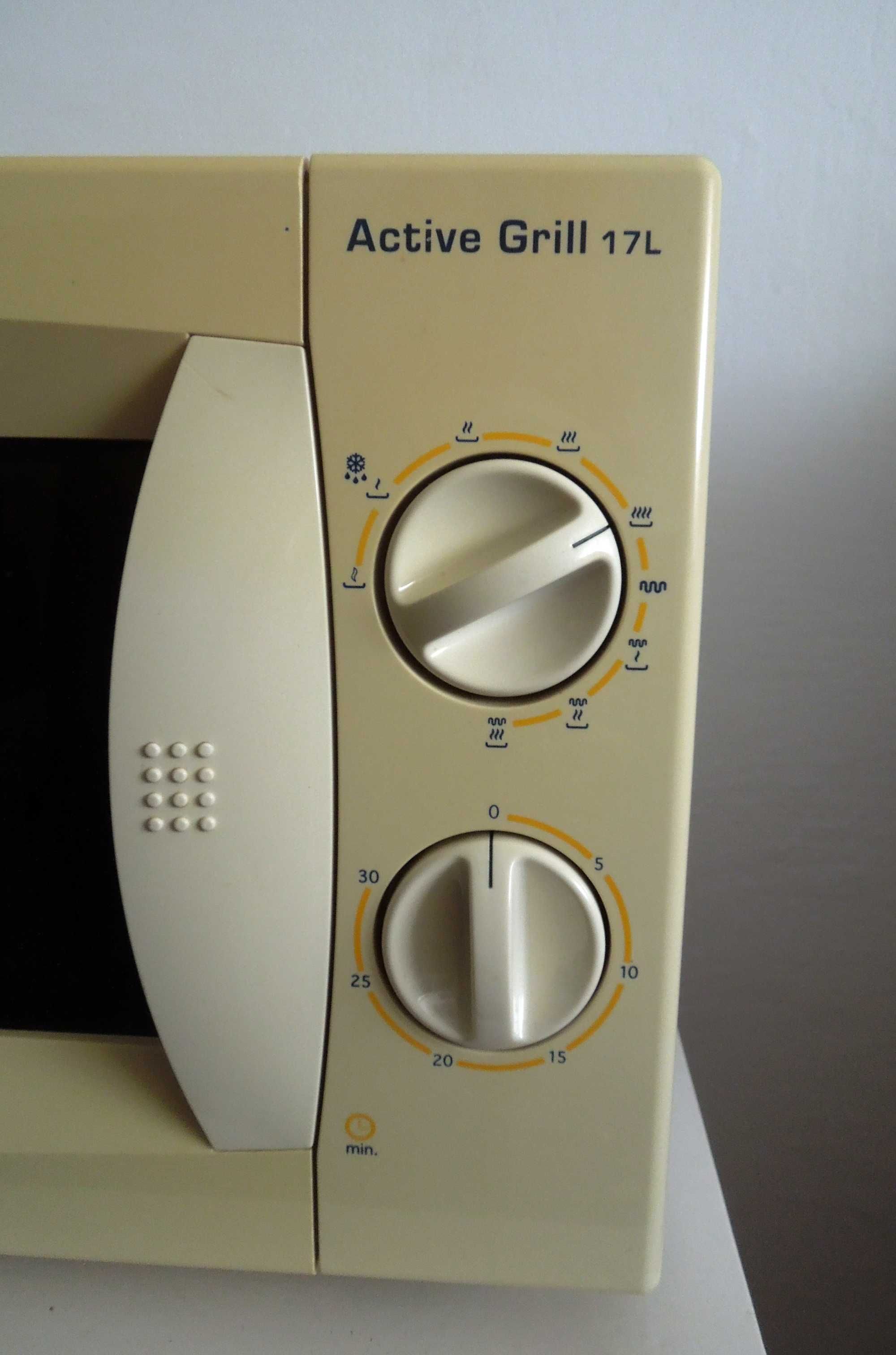Microondas com Grill - Taurus Active Grill 17L