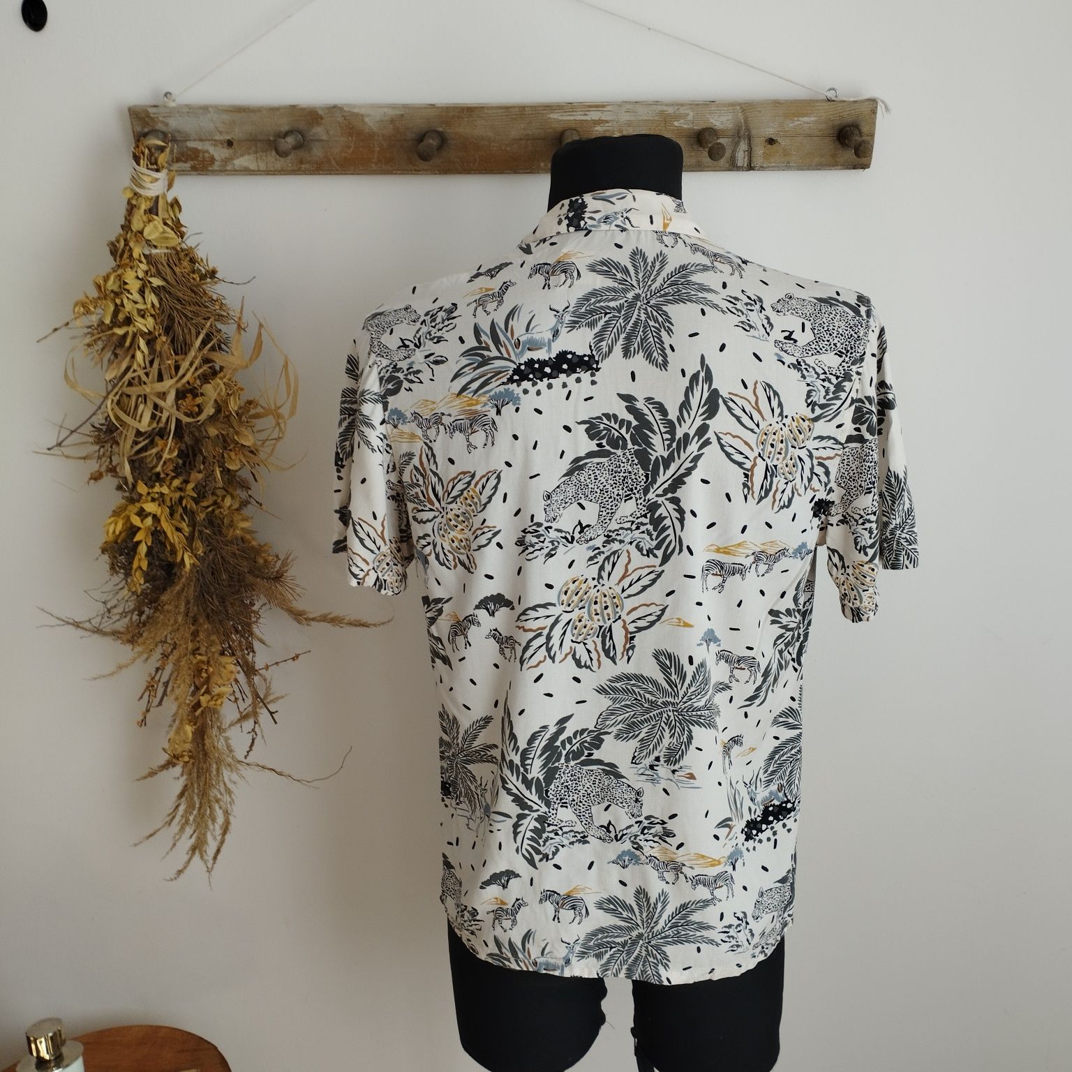 Koszula męska Pull&Bear, rozmiar M – wzór safari, 100% wiskoza