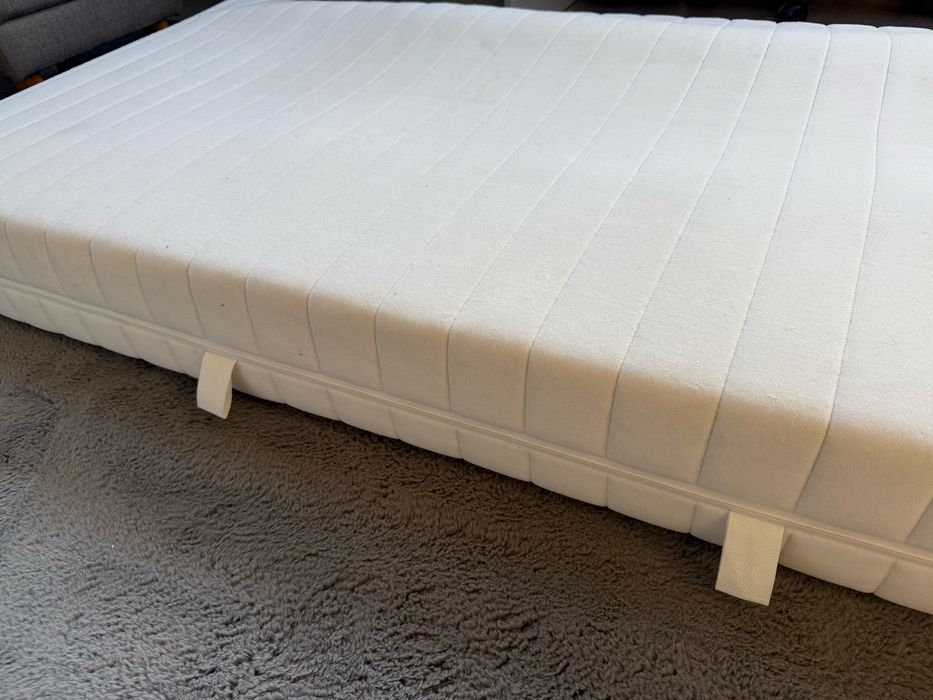 Materac 200 x 90 grubosc 20 cm