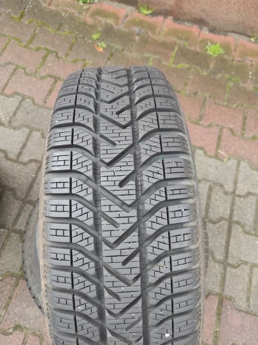 Koła zimowe Pirelli 185/60 R15, 5x100