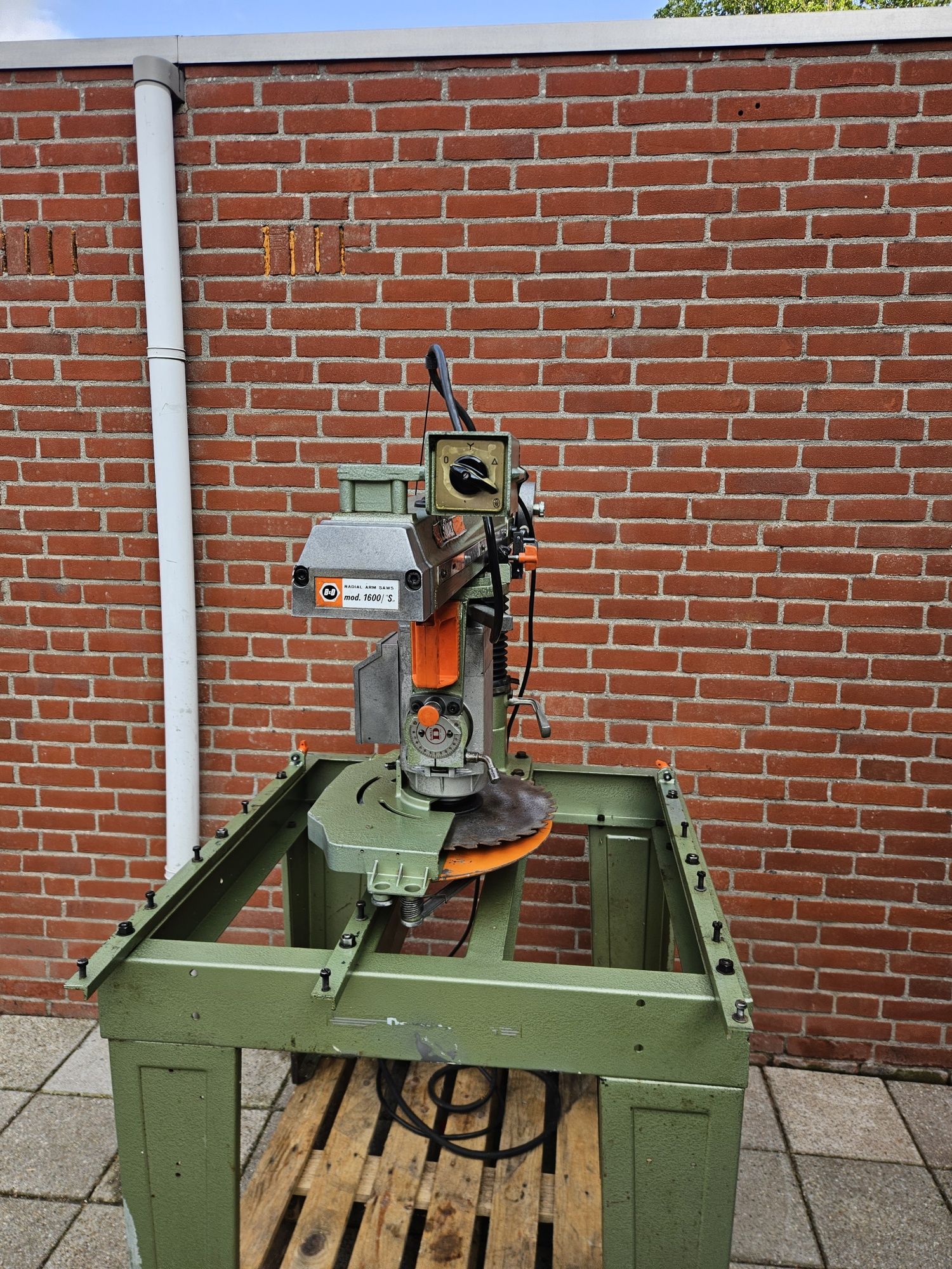 Dewalt 1600s Piła radialna/ukośnica