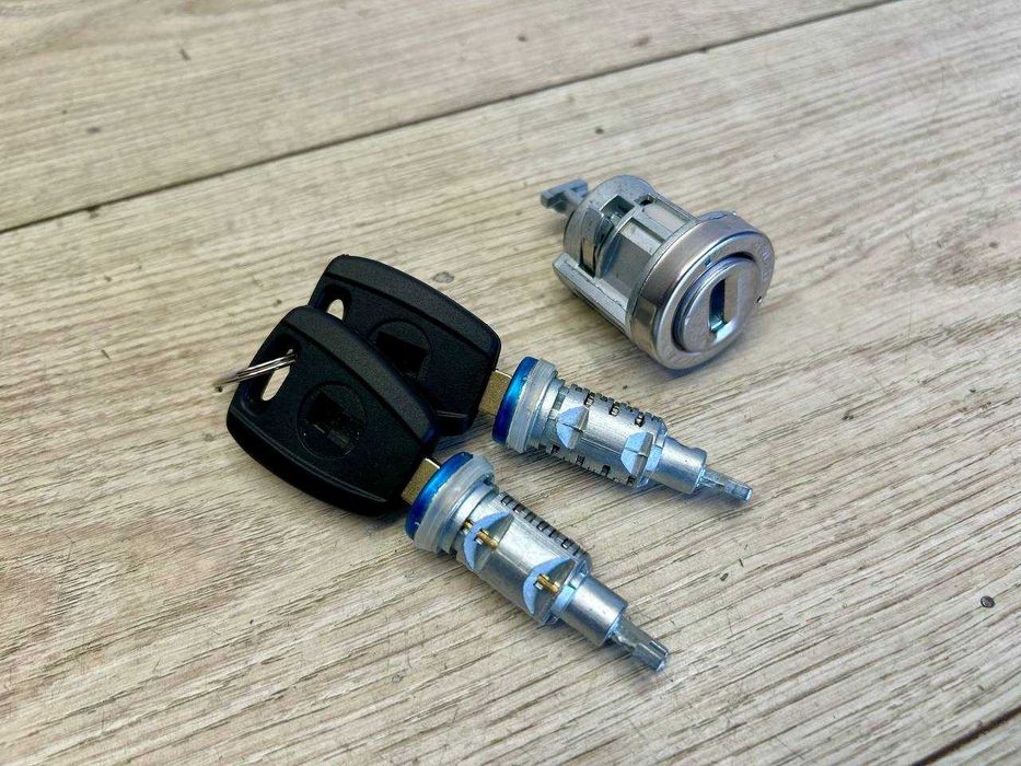 Замок Личинка Серцевина Fiat Ducato 250 Boxer Jumper Дукато Боксер