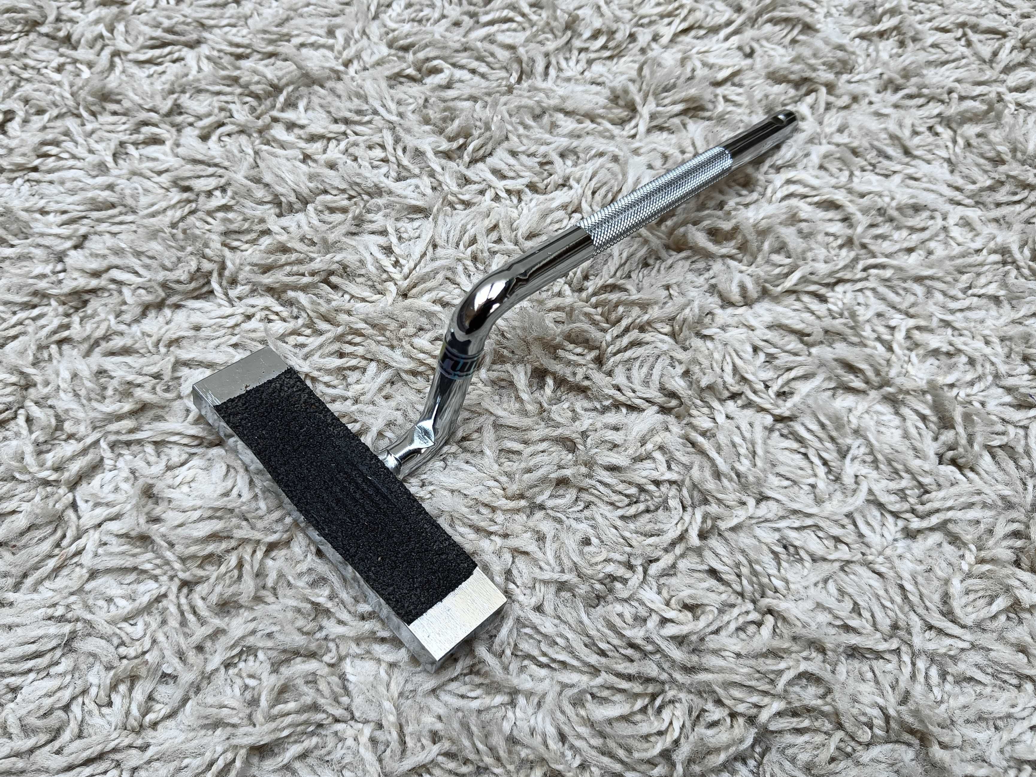 Uchwyt na cowbell do stopy perkusyjnej X-PRO HARDWARE