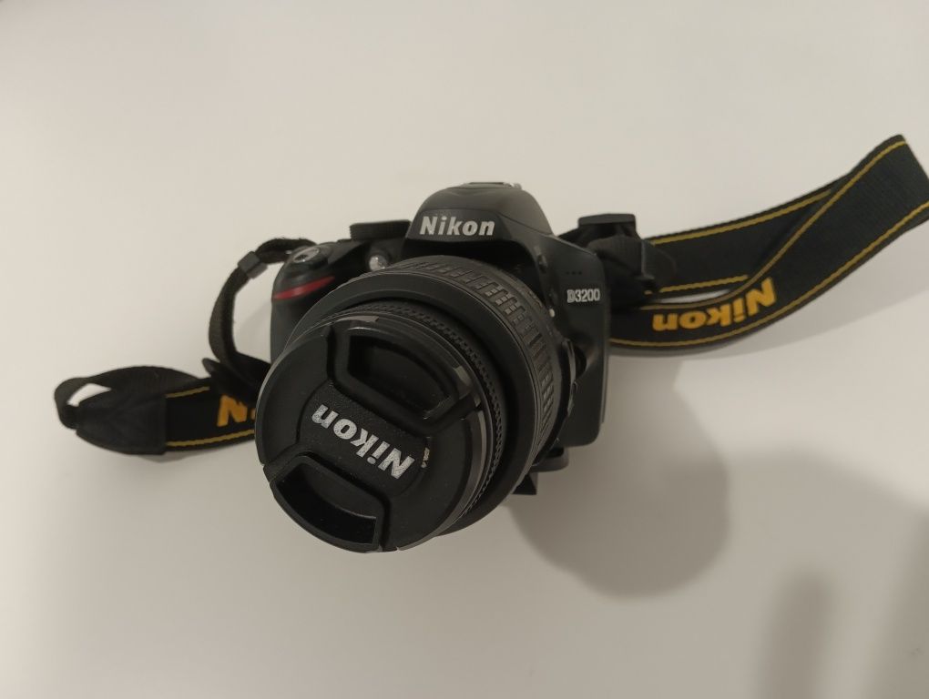 Nikon D3200 com objectivas 18-55 e 55-200