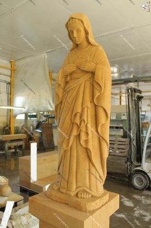 ~14~Rzeźba Matki Boskiej z piaskowca Matka Boska figura piaskowiec