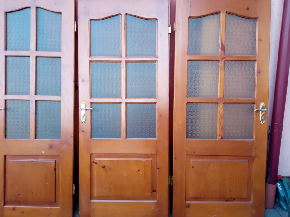 Двері міжкімнатні 6шт дерев'яні хорошої якості з коробкою і лиштвою