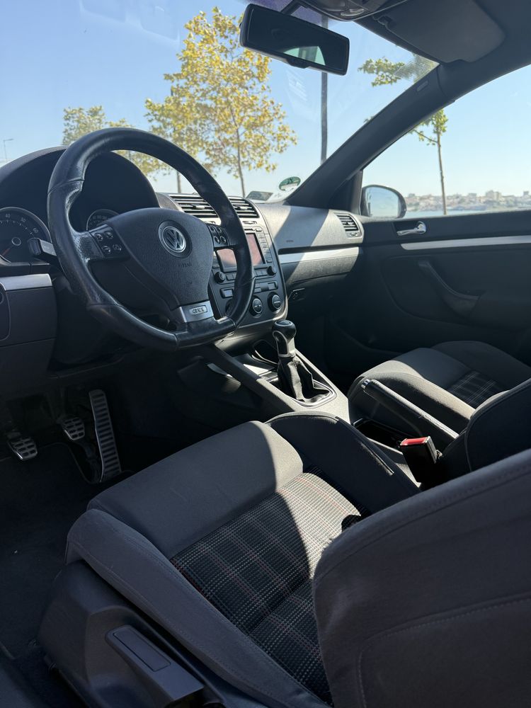 Golf V GTI 2005.