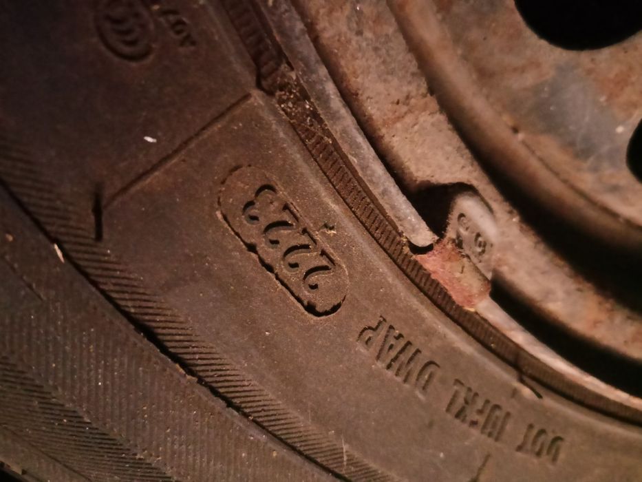 Komplet kół 4szt zimowe z  felgami 195/65R15 Dębica Frigo 2/2023r. Jak