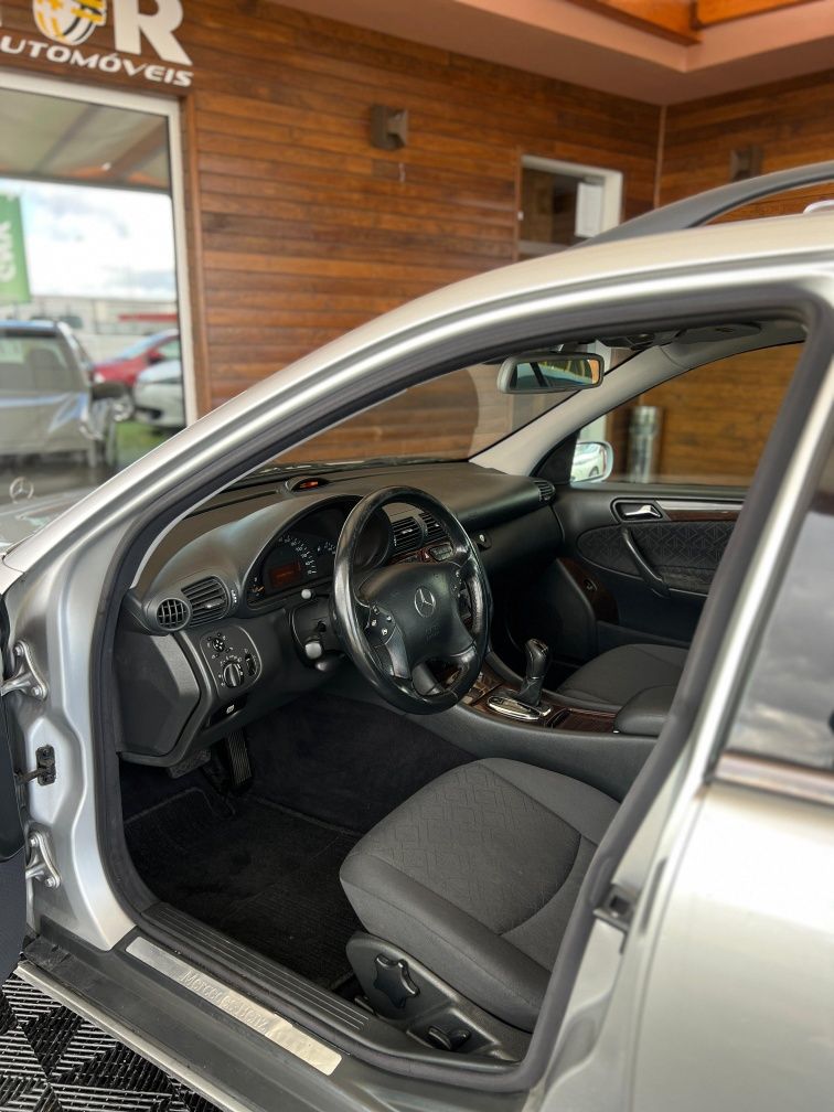 Mercedes Benz C220 CDI Automático