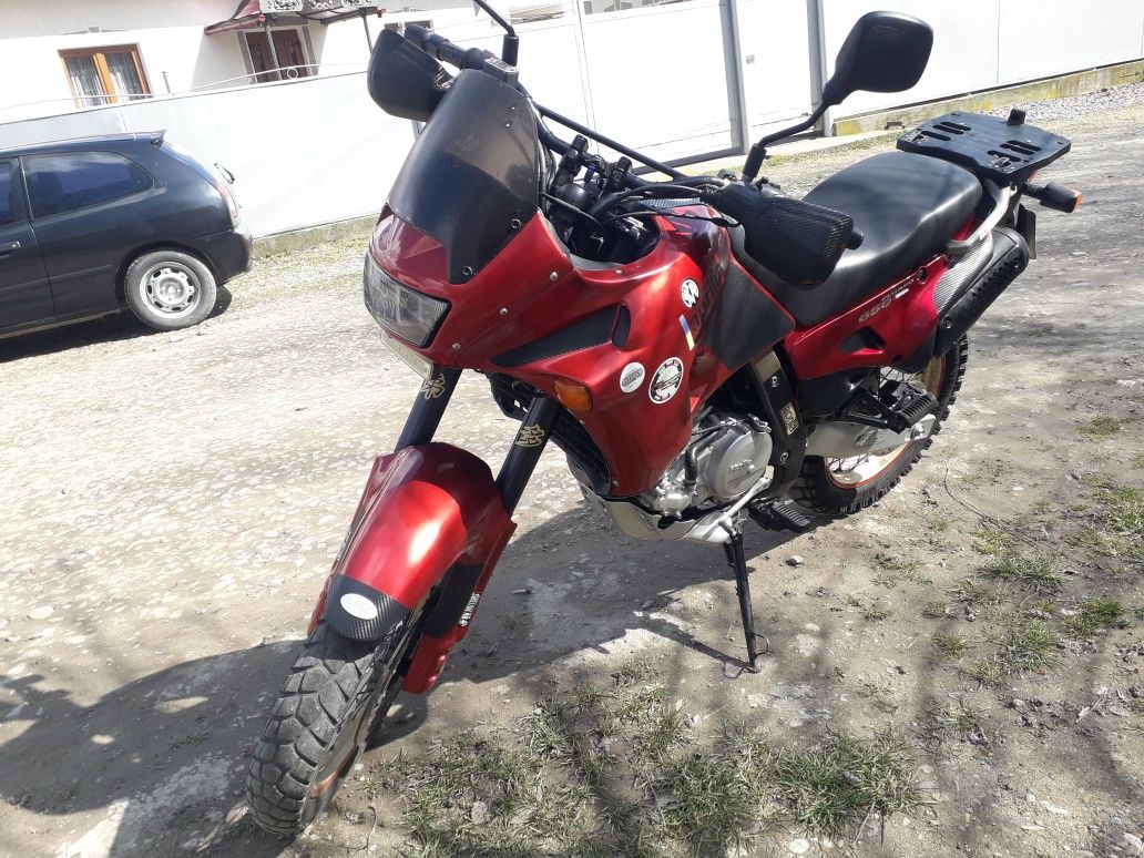 Ендуро Aprilia Pegaso 650cc