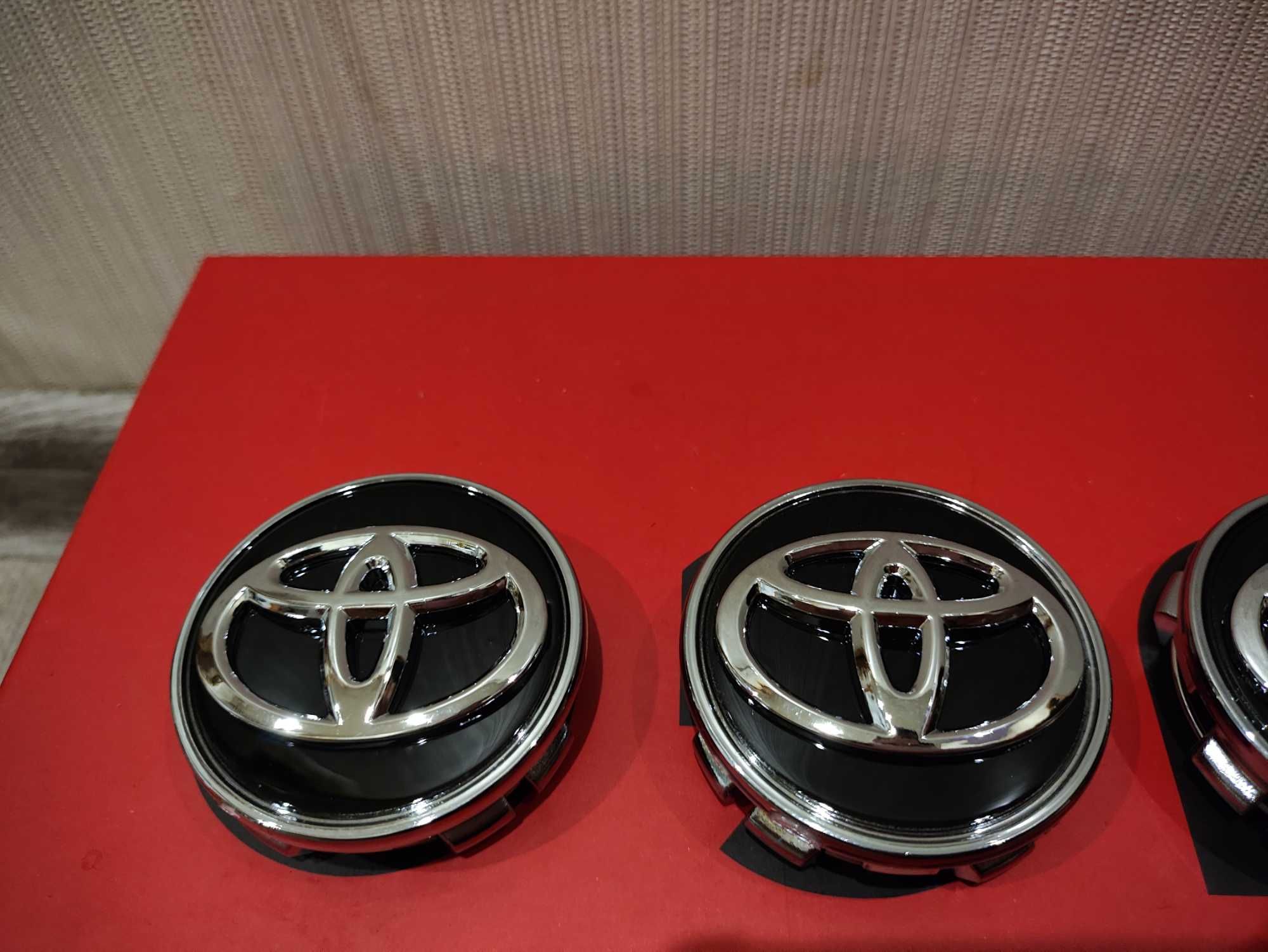 Колпачки на диски Toyota 62мм Camry Venza монеты вазы коллекция сувени