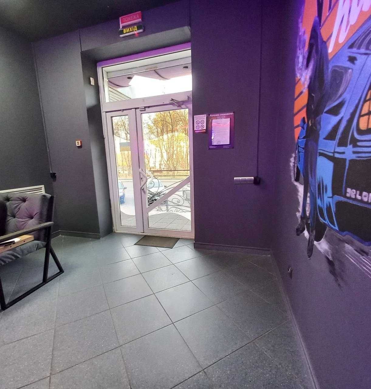 Здам приміщення в центрі з ремонтом 60м2 - фасад