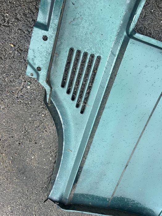 Blotnik VW T4 Caravelle nowy orginalny